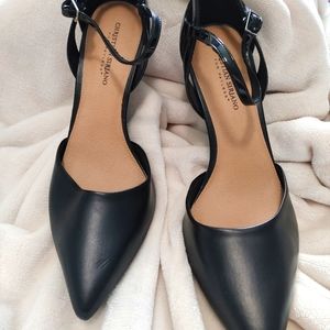 Black pointed toe heels